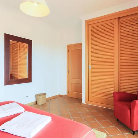 Апартаменты T2 Vista Mar Piscina Del Rey Obidos B10 Прайя-дель-Рей